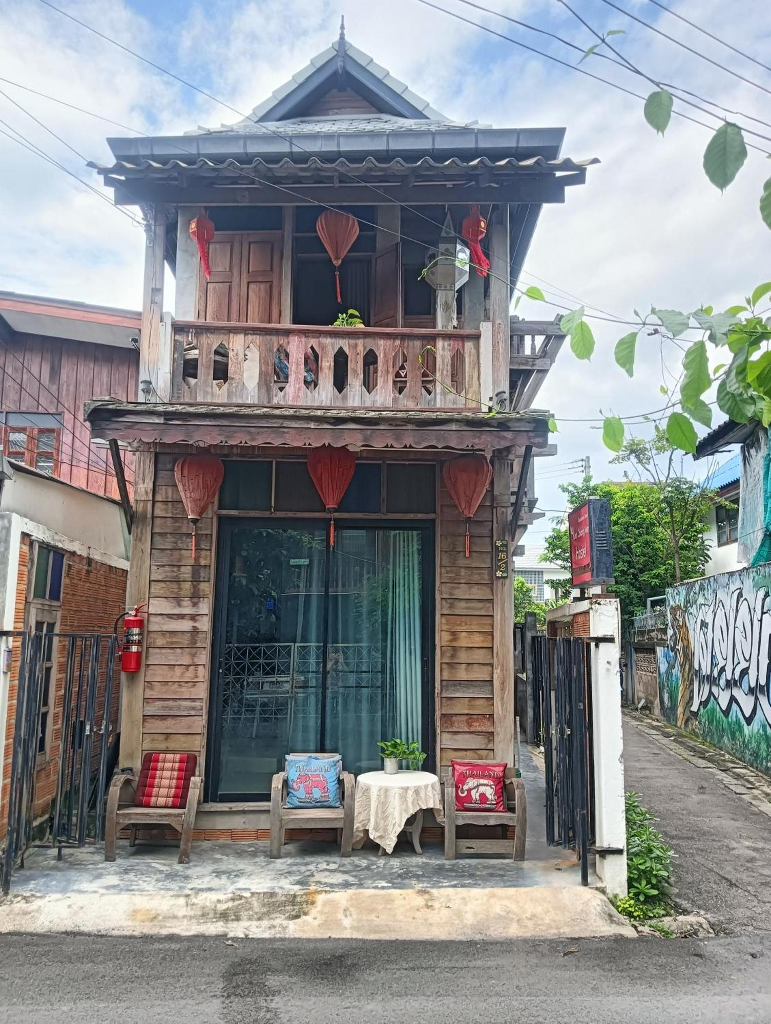 Huen Chiang Man Hostel (Adults Only) Chiang Mai Extérieur photo